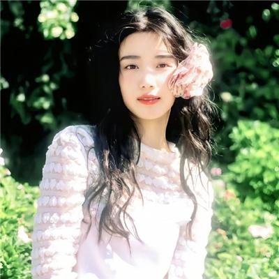 拳头在哭泣